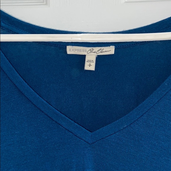 EXPRESS MID LENGTH SLEEVE TOP - Picture 3 of 4